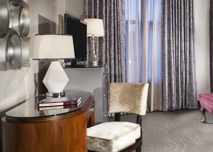 Hotel Silversmith Downtown Chicago